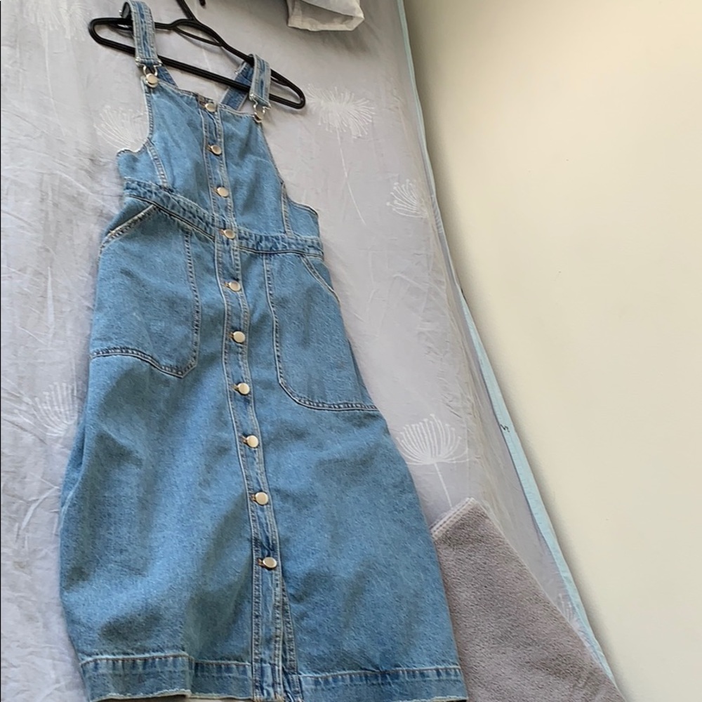 Dress - Picture 2 of 2